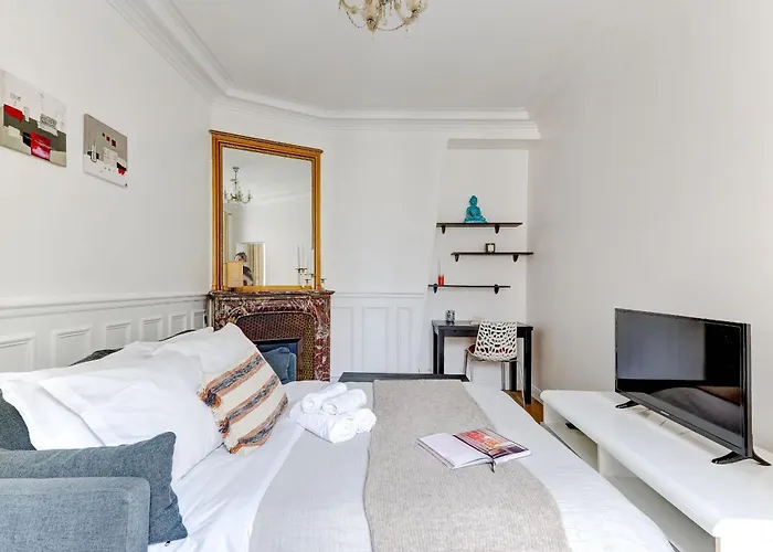 Bnbnova - Stylish 1br Steps From Le Marais & Montorgueil Daire